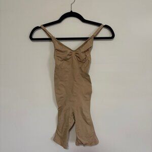 Skims Seamless Sculpt Mid-Thigh Shapewear Clay Bodysuit - Size Large / X-Large